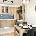 Apartamento Colourful For 4 Guests And Free Parking Stara Zagora