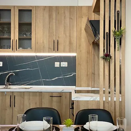 Colourful For 4 Guests And Free Parking 旧扎戈拉