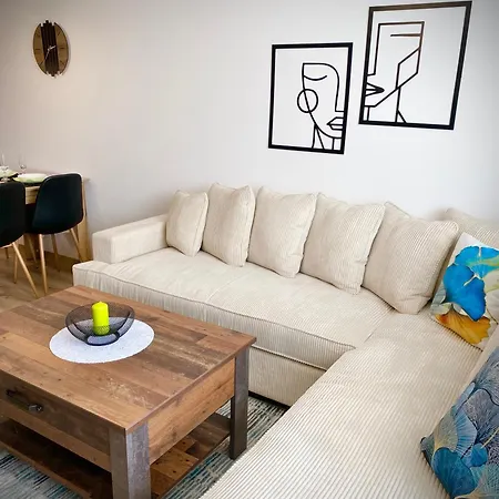 Appartement Colourful For 4 Guests And Free Parking Stara Zagora