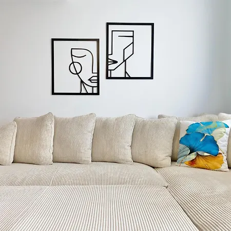 Appartement Colourful For 4 Guests And Free Parking *